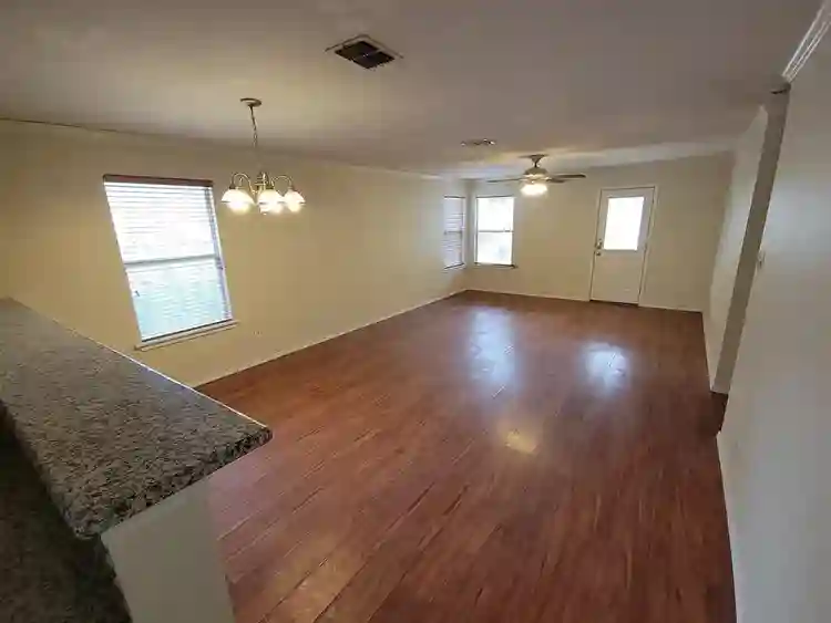 3 BR in San Antonio