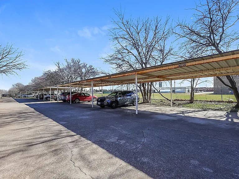 2 BR in Fort Worth