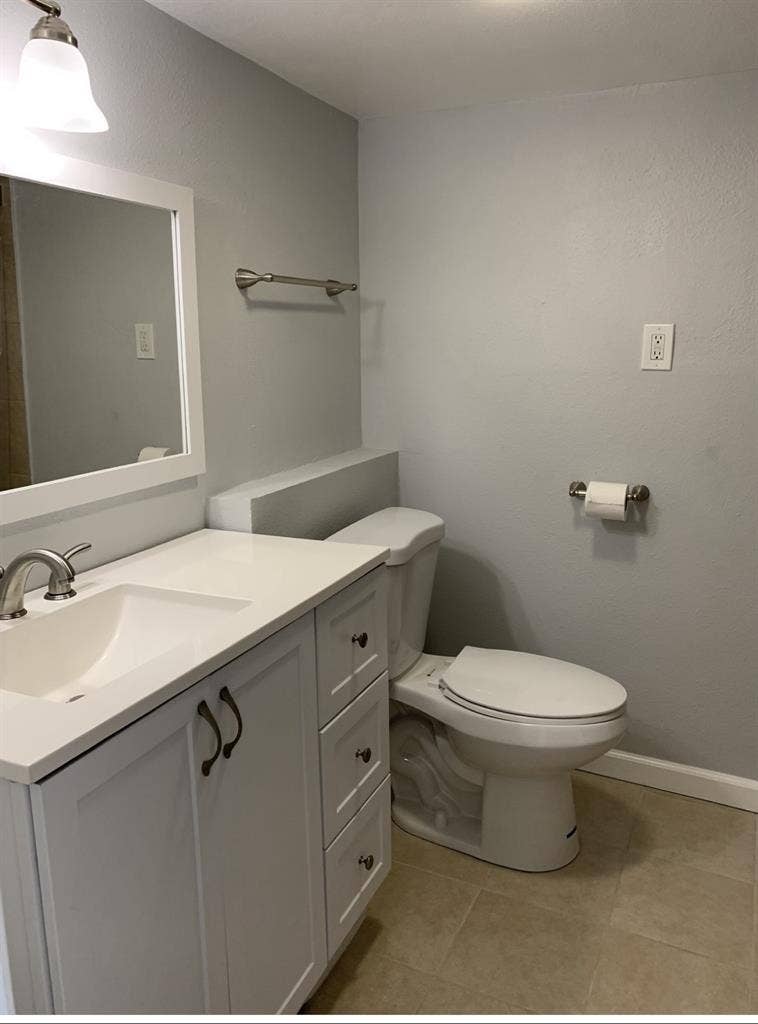 Beautiful converted basement/studio