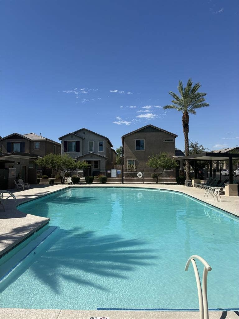 Looking for East Mesa Roommate