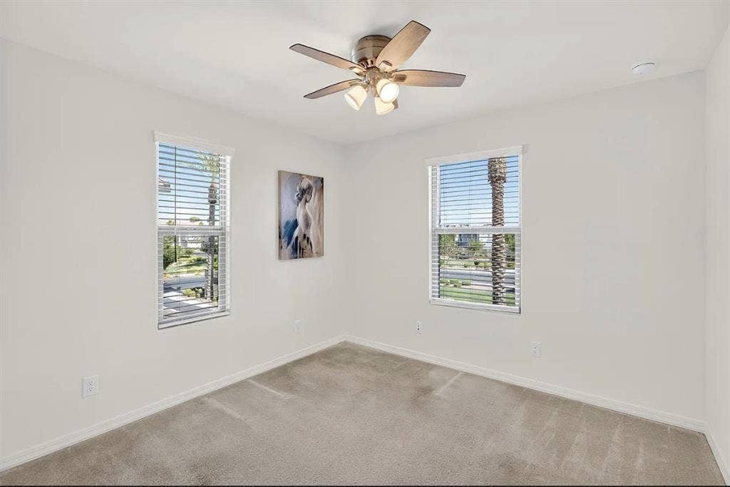 Looking for East Mesa Roommate