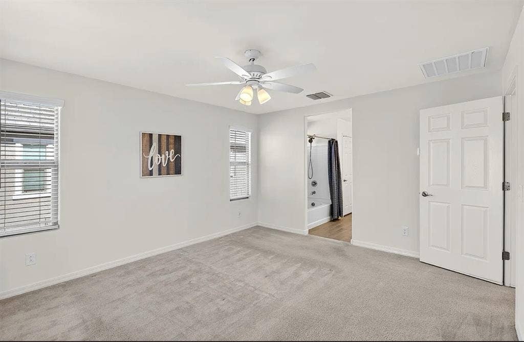 Looking for East Mesa Roommate