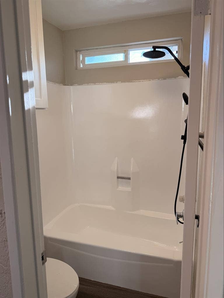 Private Bedroom/Bathroom available