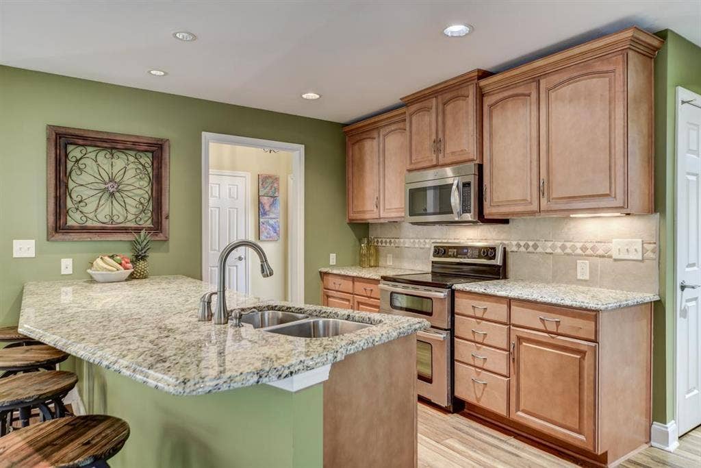 1 bedroom / 1 bathroom