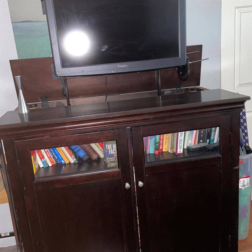 One furnished bedroom, tv, no pets