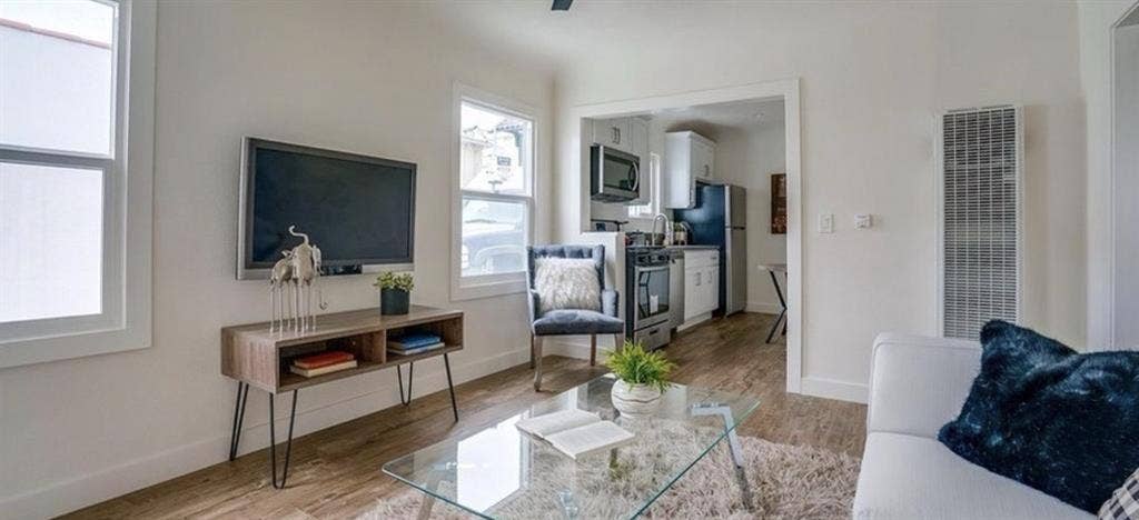 looking for a new Roomie!