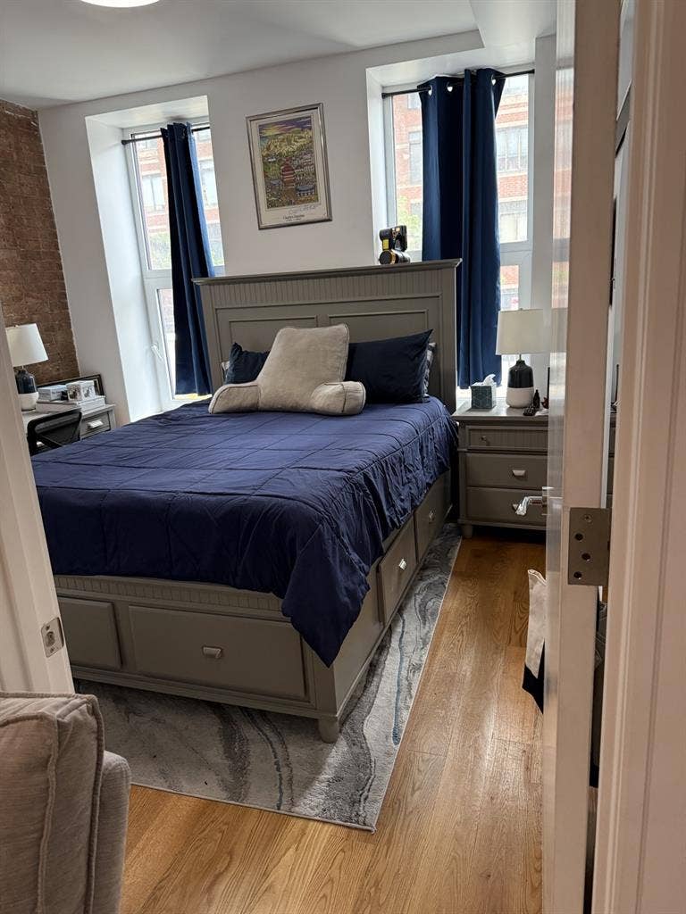 Looking for Roommate for Sept 1st