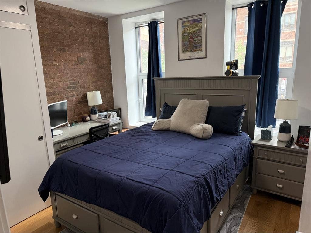 Looking for Roommate for Sept 1st
