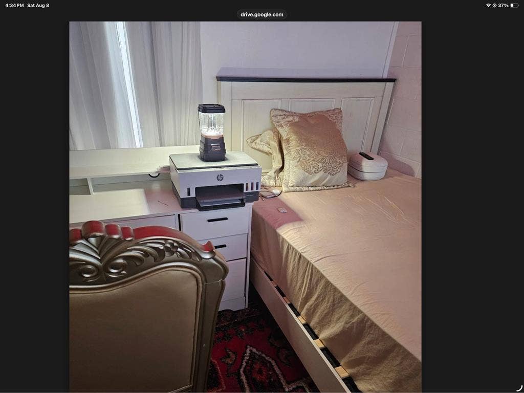 Available room for rent $1200