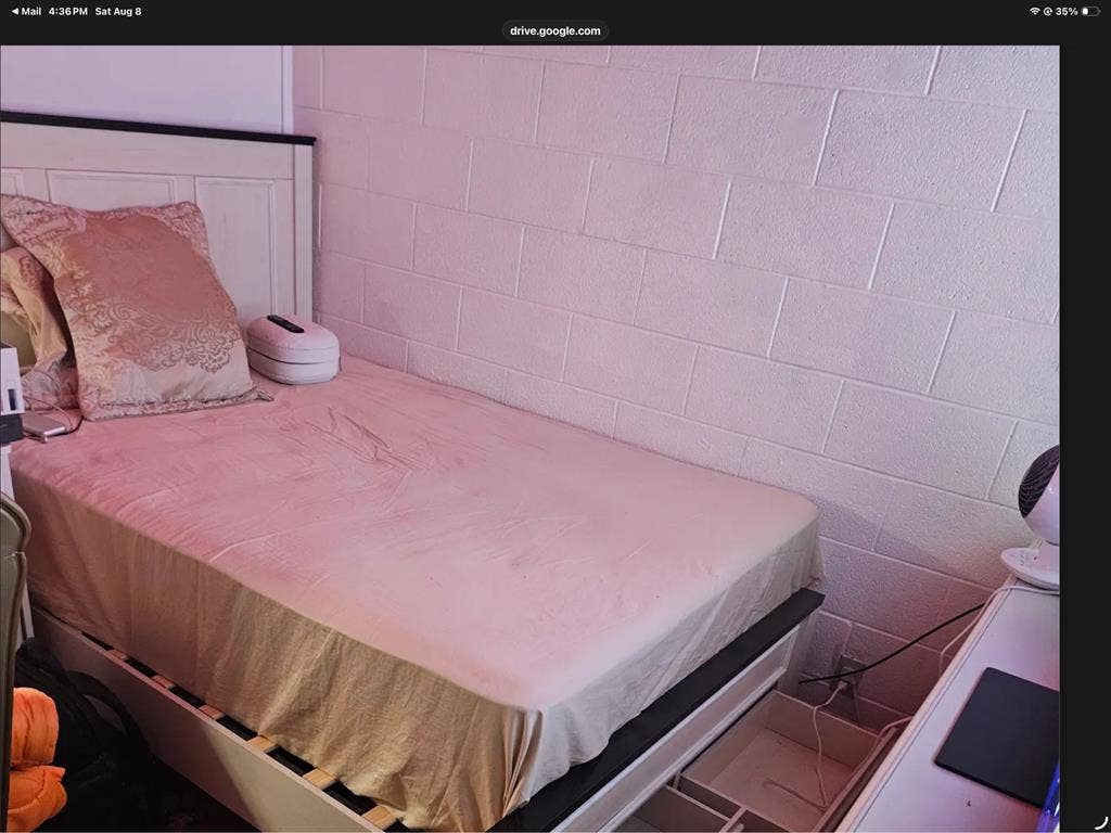 Available room for rent $1200