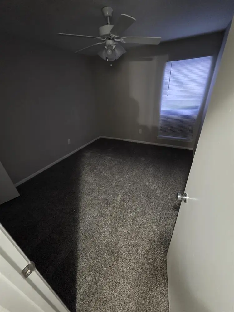 Renting out a room, utilities free