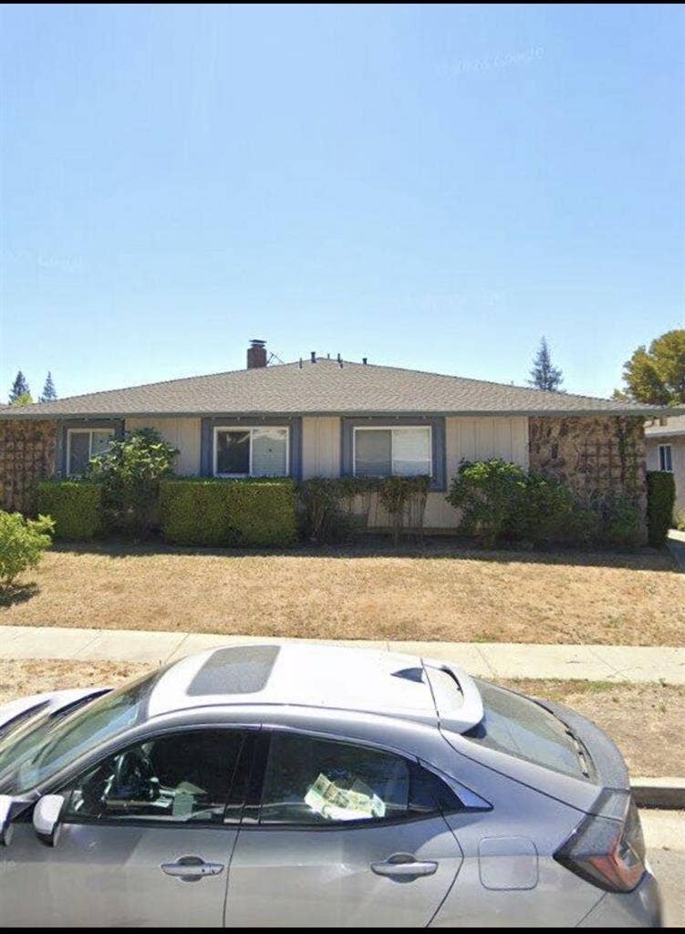 Private bed & bath, roommate needed