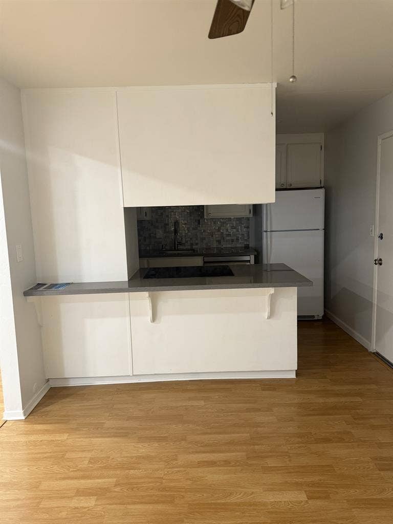 Private bed & bath, roommate needed