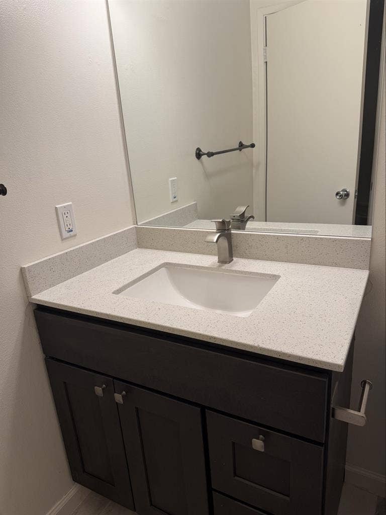Private bed & bath, roommate needed