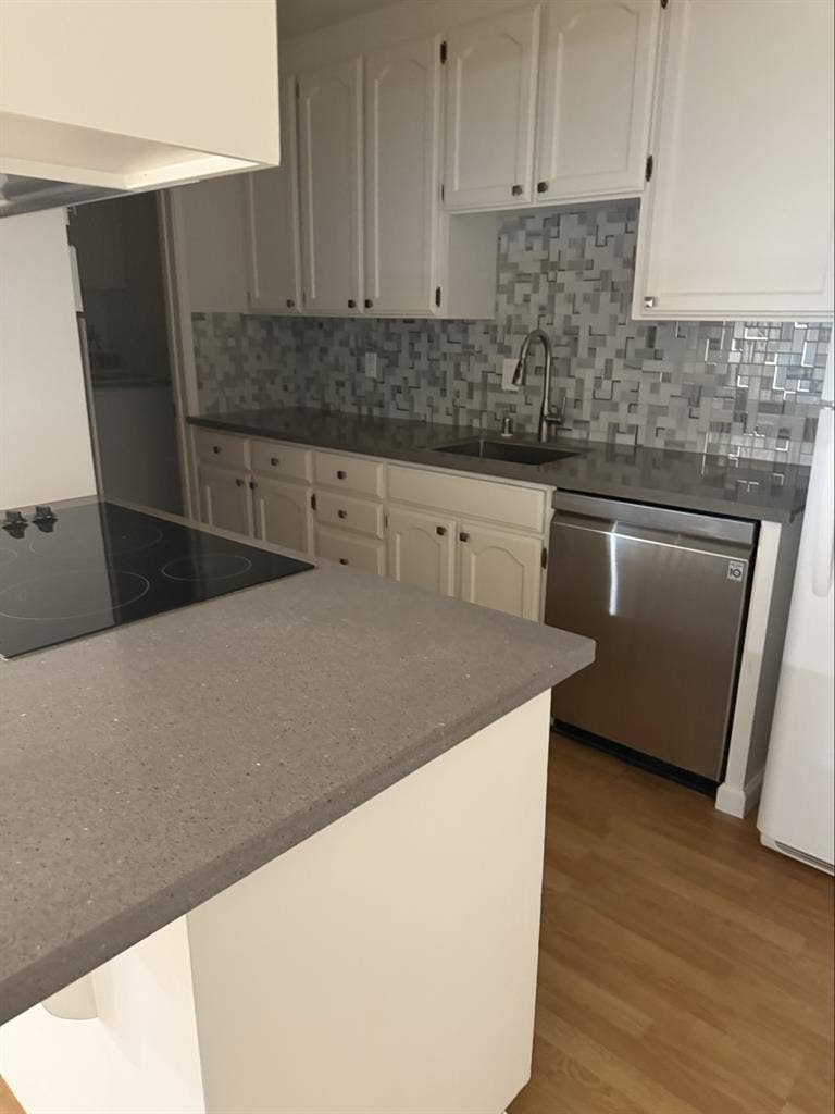 Private bed & bath, roommate needed