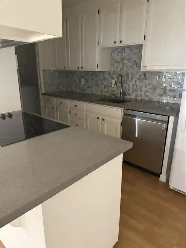 Private bed & bath, roommate needed
