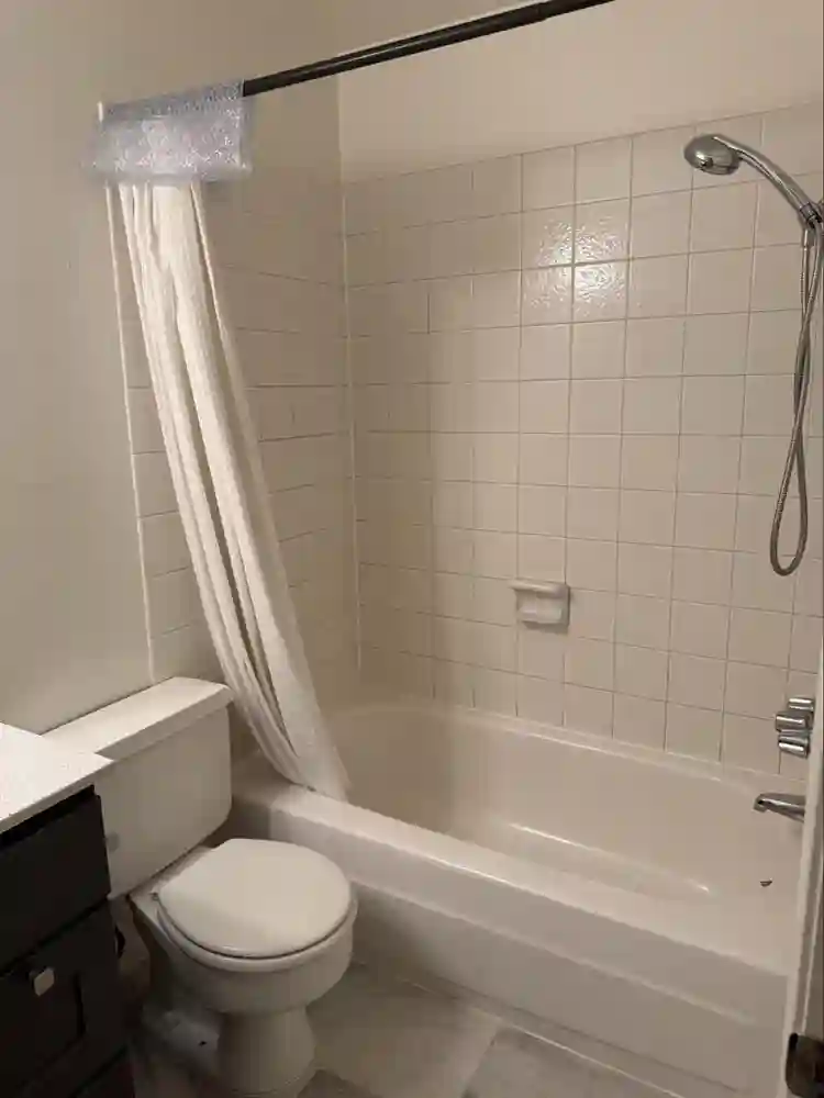 Private bed & bath, roommate needed