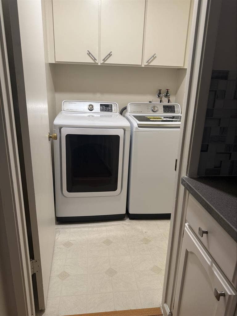 Private bed & bath, roommate needed
