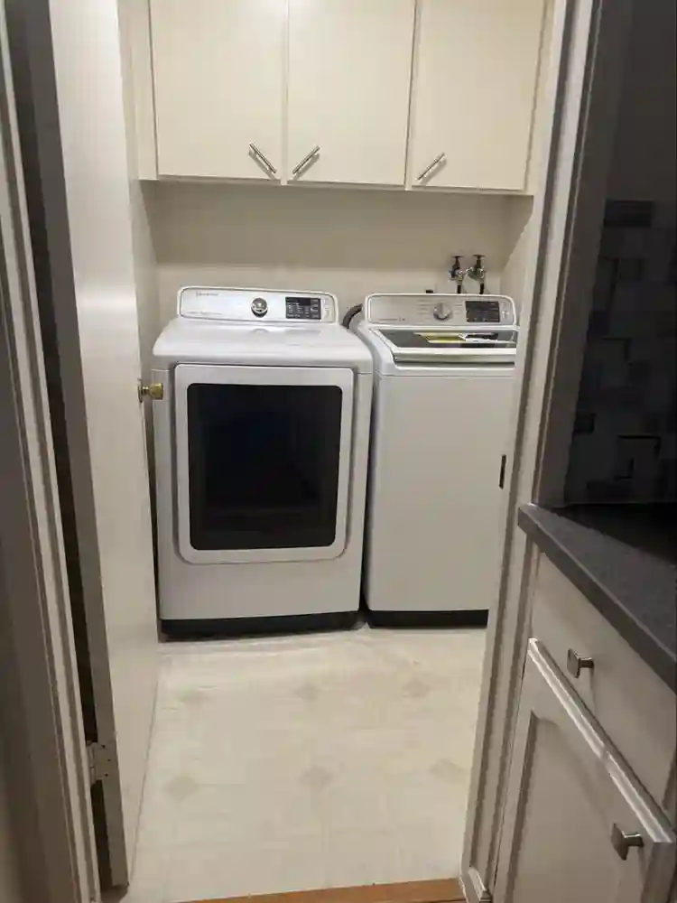 Private bed & bath, roommate needed
