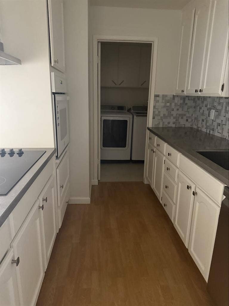 Private bed & bath, roommate needed