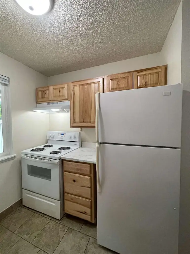 Spacious 2BED/1BATH APARTMENT