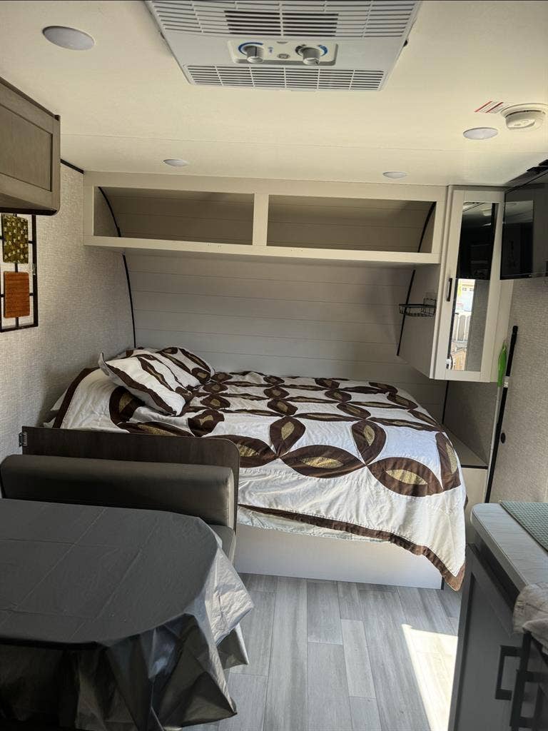 Epic Rv FOR RENT!! No pets