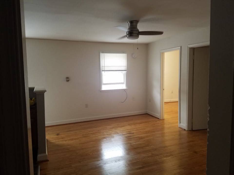 Room Available! Roommate Needed!
