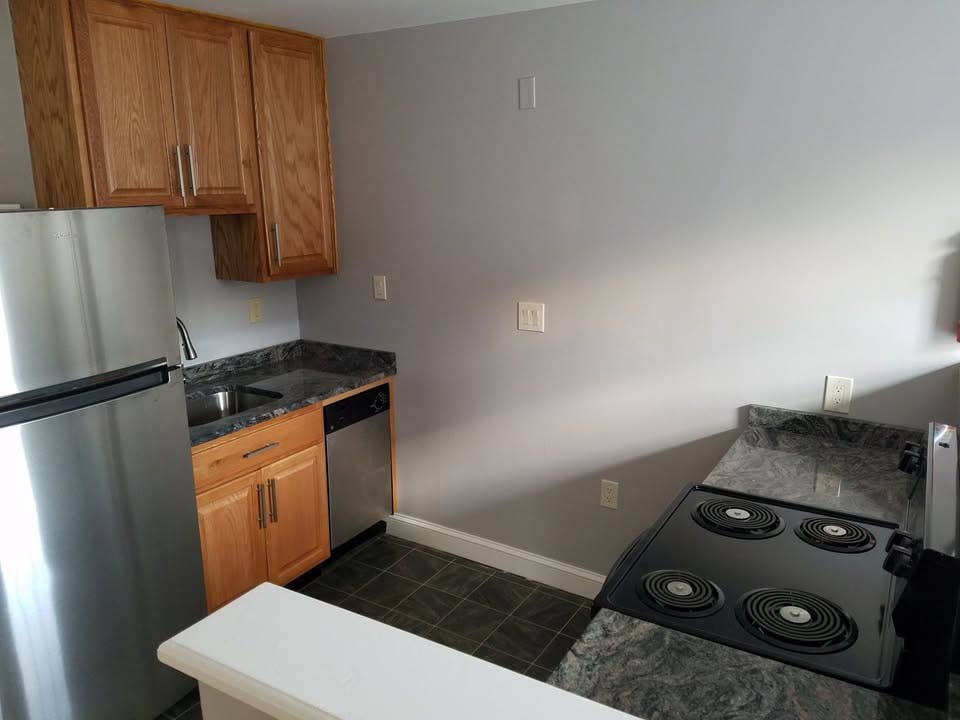 Room Available! Roommate Needed!