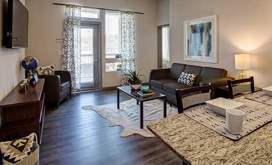 4 by 4: Lease takeover at saga Reno