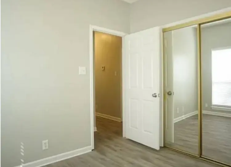 Looking for a roommate!