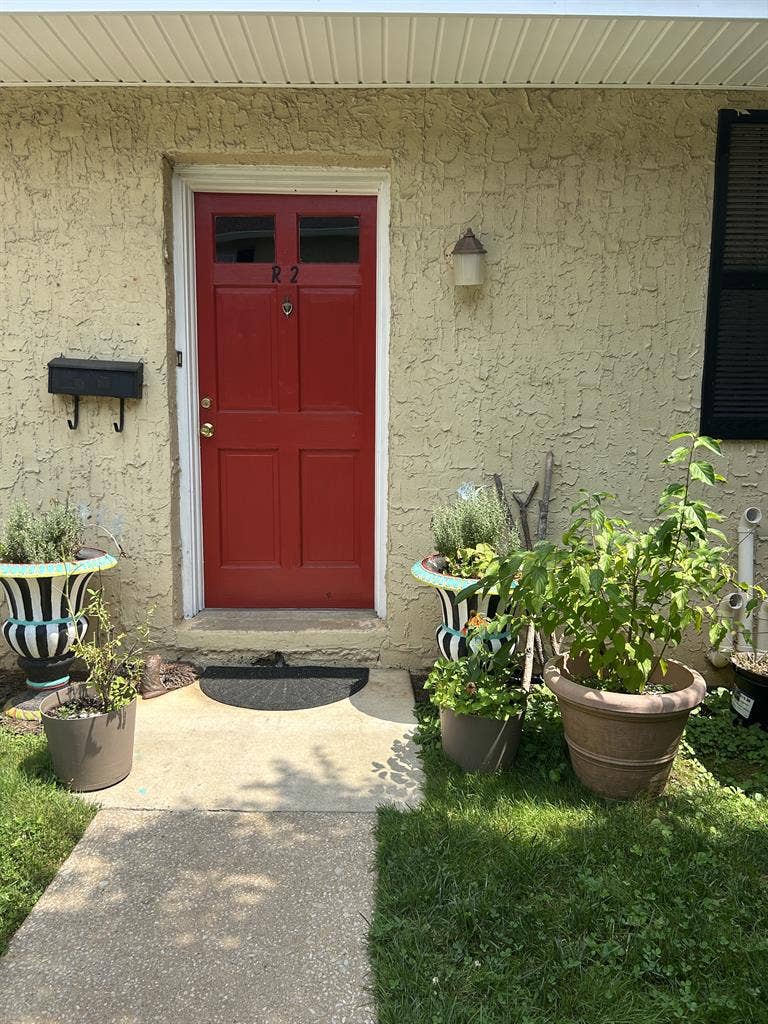 Room for Rent- Townhome Paoli