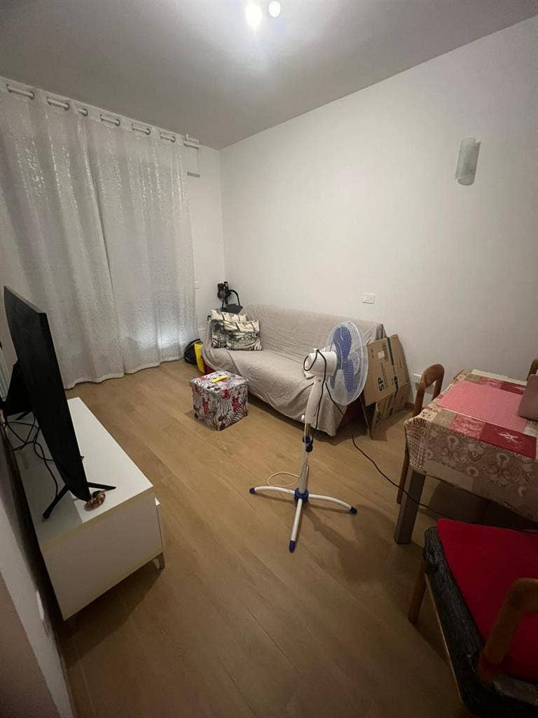 Camera M4 Segneri x Ragazza