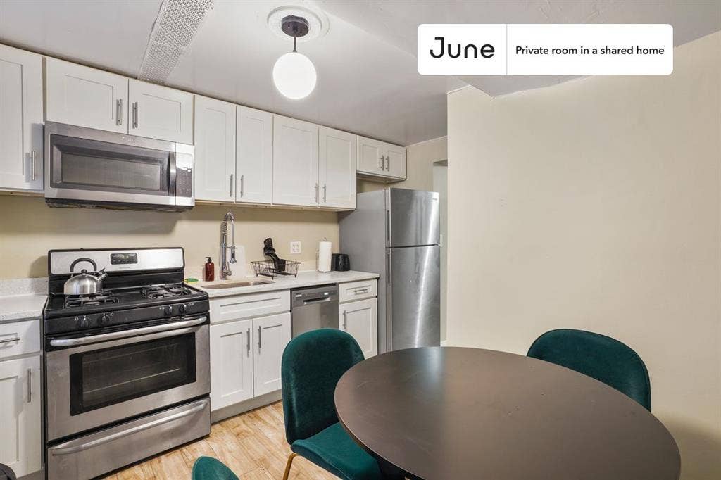 3 BR in New York City