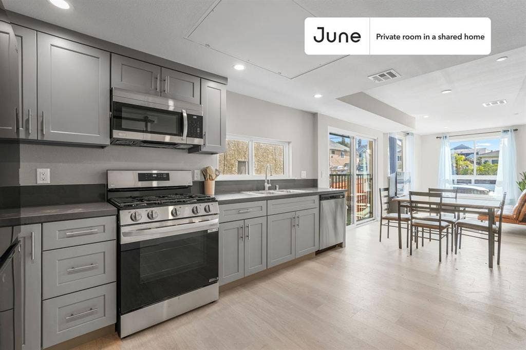5 BR in Los Angeles