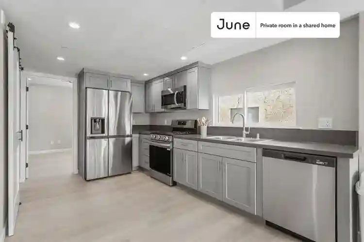 5 BR in Los Angeles