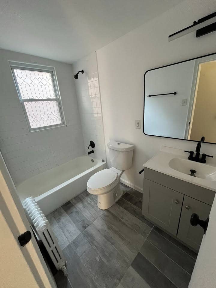 Renovated 2-bed Apt in Takoma Park