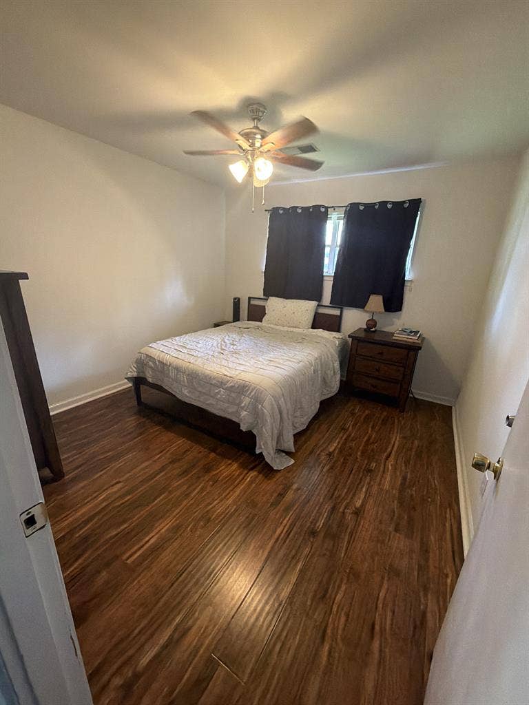 Oak Forest Room for Rent $900 77092