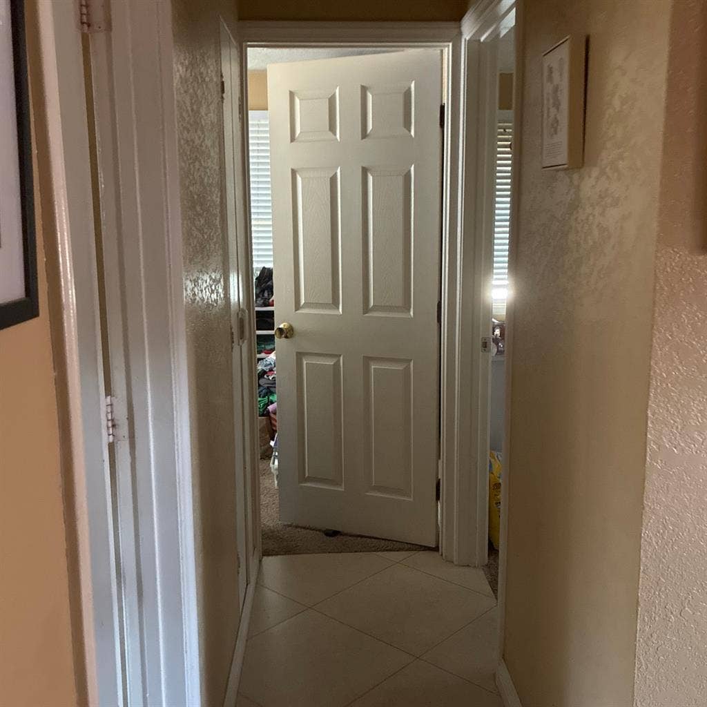 Room for rent in house