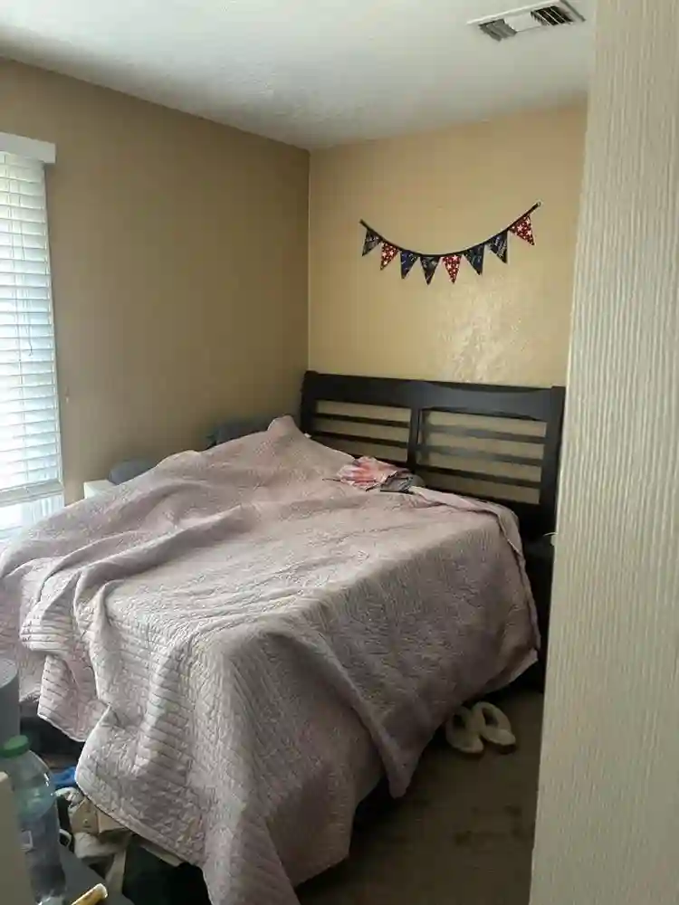 Room for rent in house