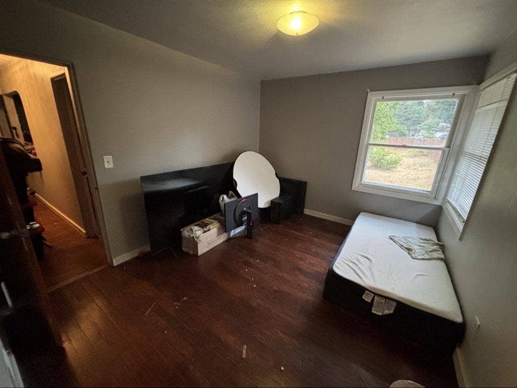 Room near downtown Vancouver