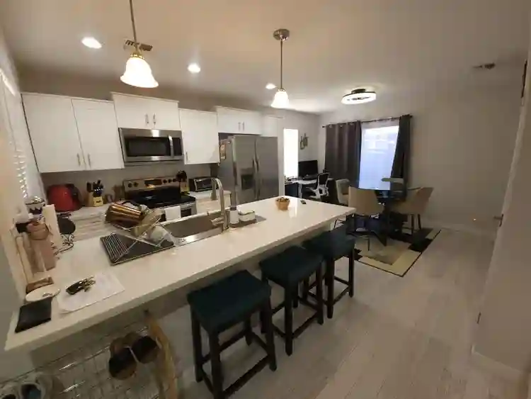 Furnish 2 Bedroom Condo Sep 1St