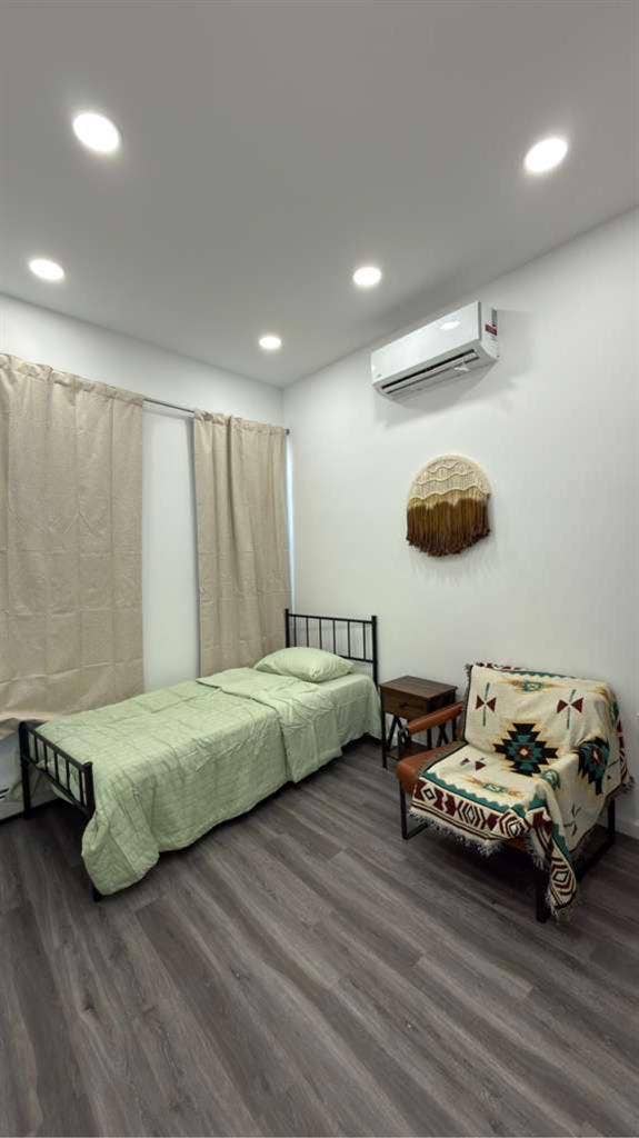 Private rooms Brooklyn Brighton B