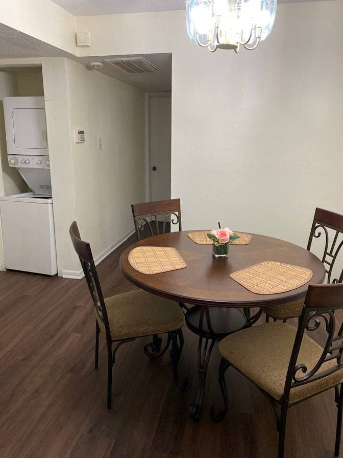 Fully furnished bedroom & bathroom