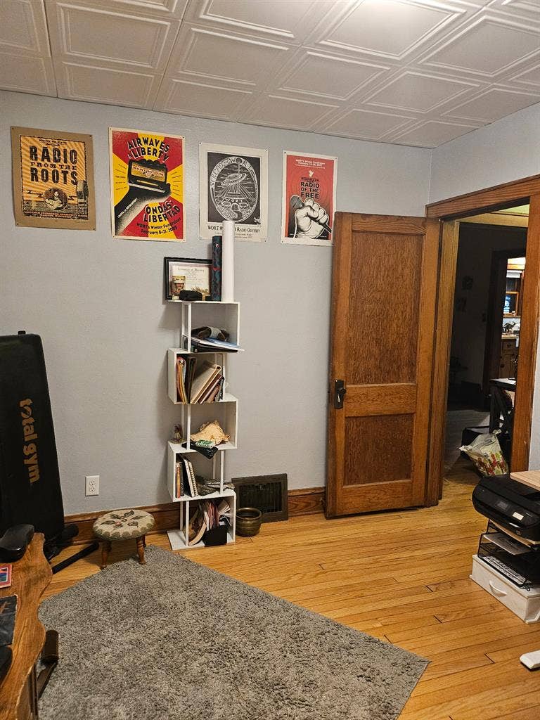 Room in East Madison from 09/01