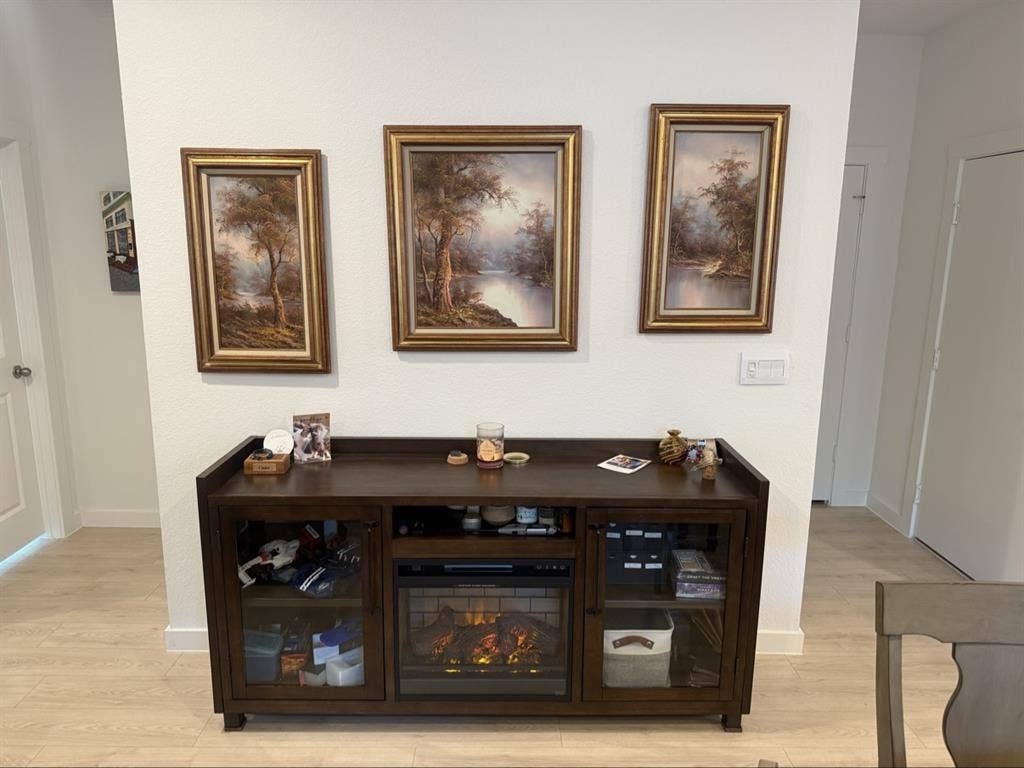 Spacious Private Upstairs Close By