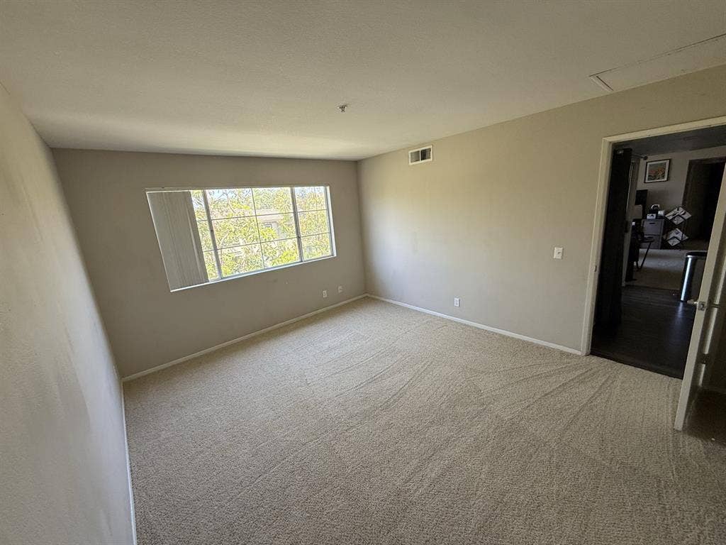 Aliso Viejo Master Bedroom $1575