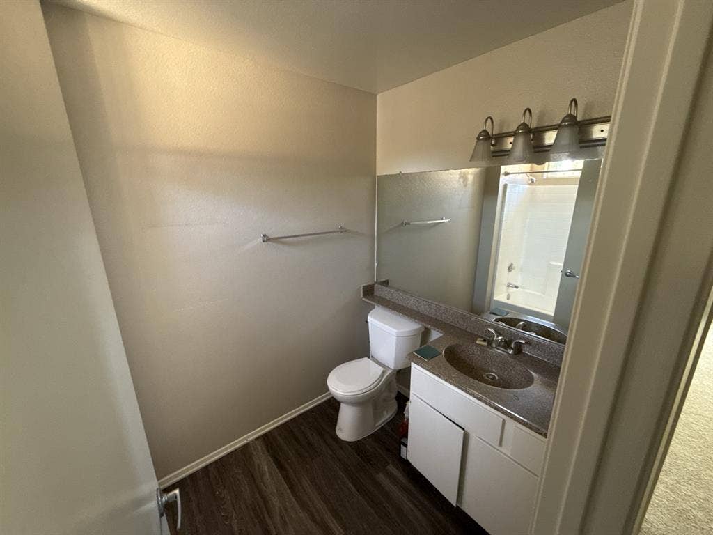 Aliso Viejo Master Bedroom $1575