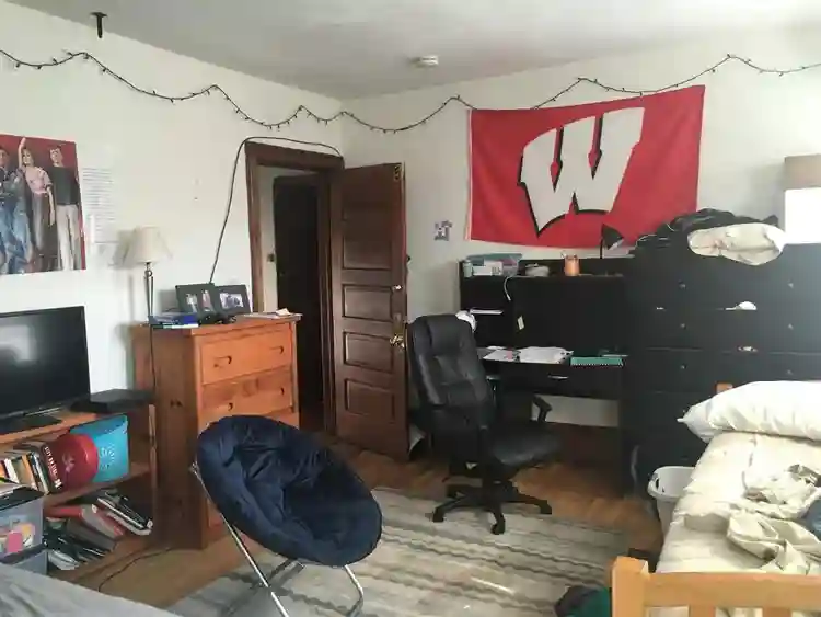 Near Campus Large Private Room