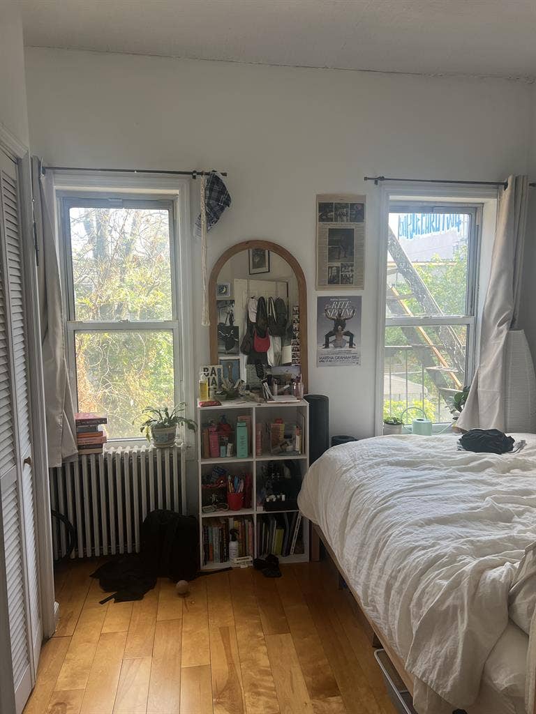 Unfurnished rm in 3BR Bushwick 9/1
