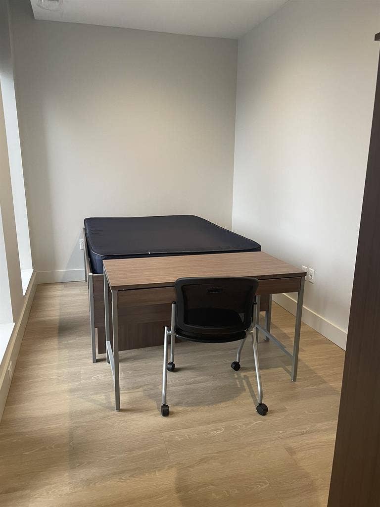 3bed/1.5bath Apartment available